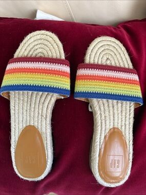 GAP Multicolor Rainbow Strap Rope Slide Sandals
